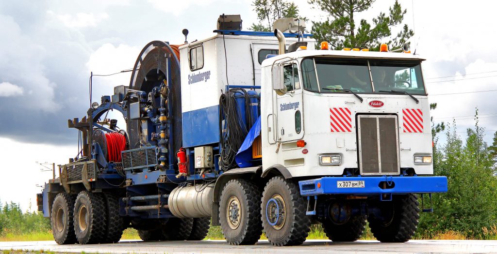 Premium Heavy-Duty Tow Truck Services in Sacramento and Elk Grove