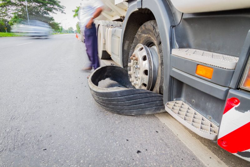 Heavy Duty Tire Change - Easy Towing